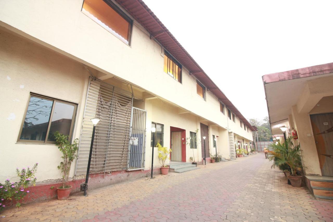 Hotel Nest Inn Residency Bhiwandi Exterior foto