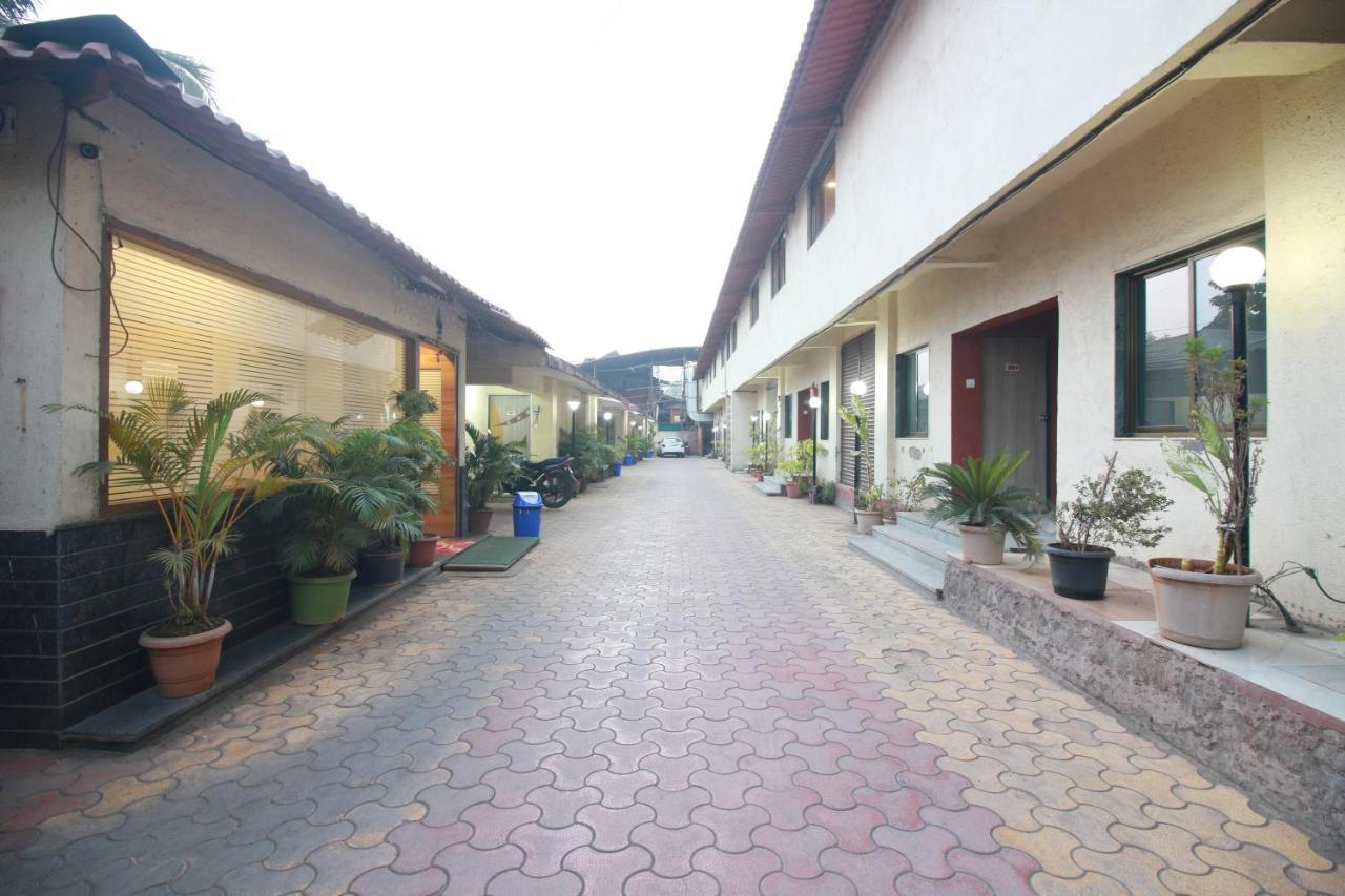 Hotel Nest Inn Residency Bhiwandi Exterior foto