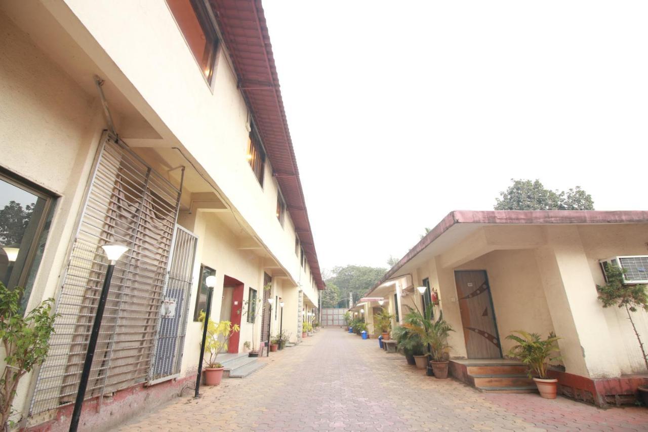 Hotel Nest Inn Residency Bhiwandi Exterior foto